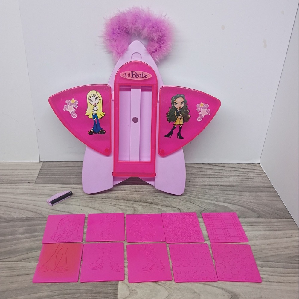 Bratz Funkadelic Fashion Plates Tracing Plates Art Toy Set RoseArt 2004 MGA Rare